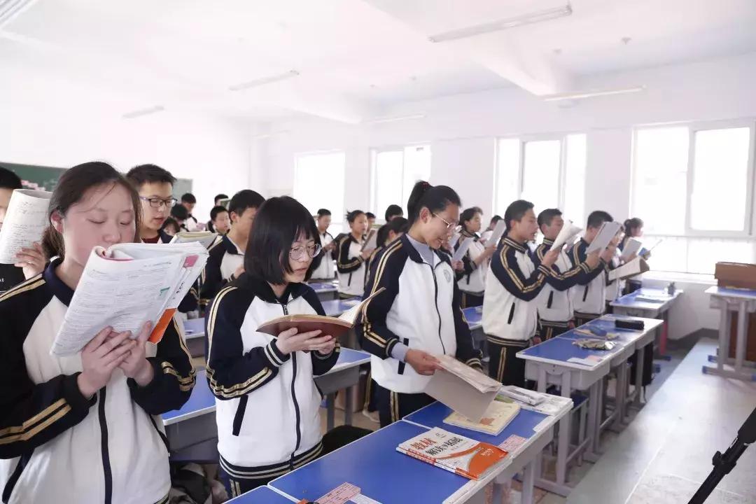 南阳第2完全学校,南阳第三个完全学校