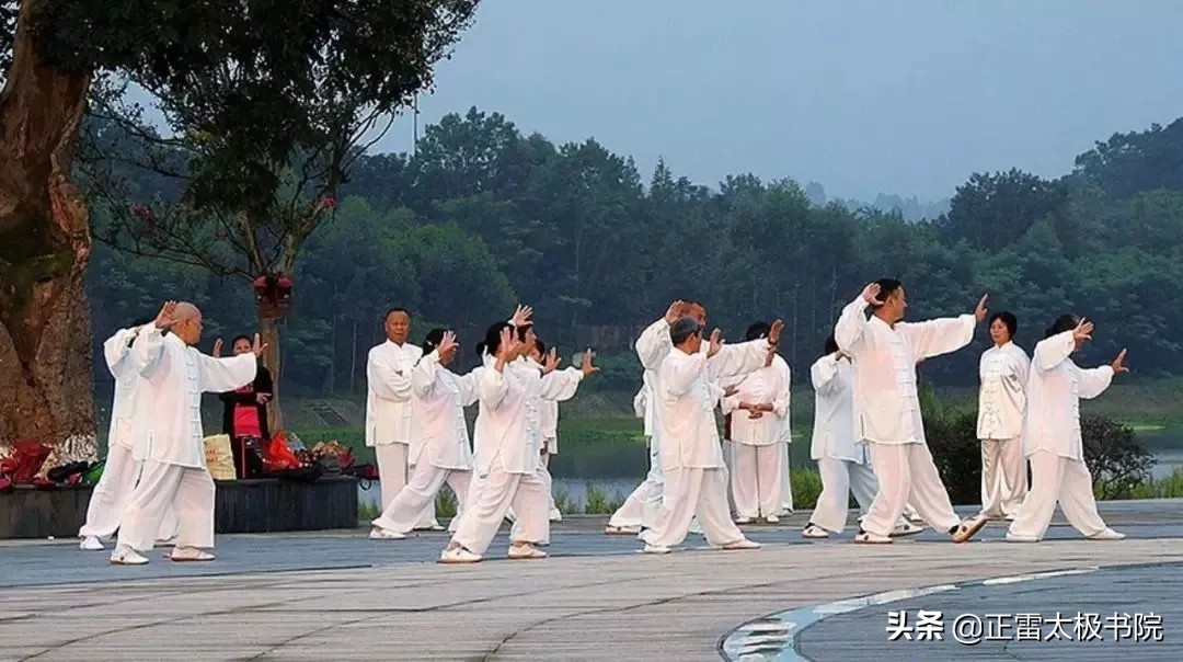 太极拳内不动外不发,太极拳丹田内转步骤和方法