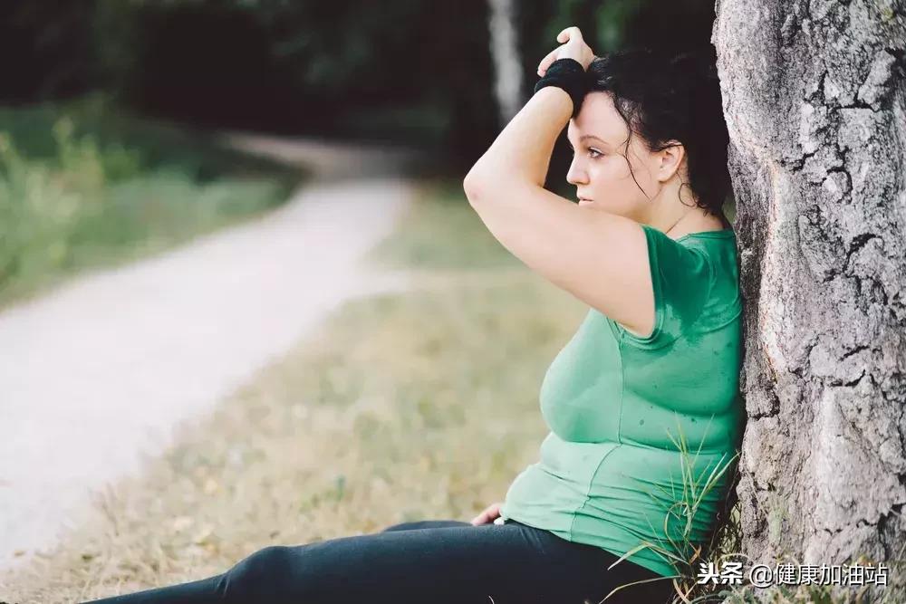 刚跑完步一定要注意几点,跑完步必须要做的