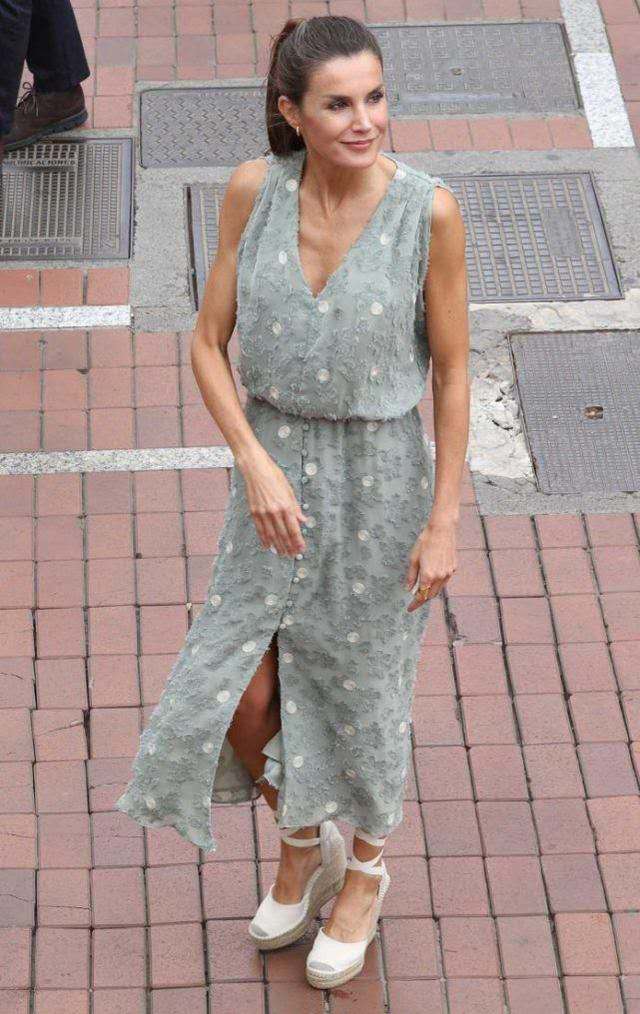 西班牙王后身材太好,西班牙王后优雅体态