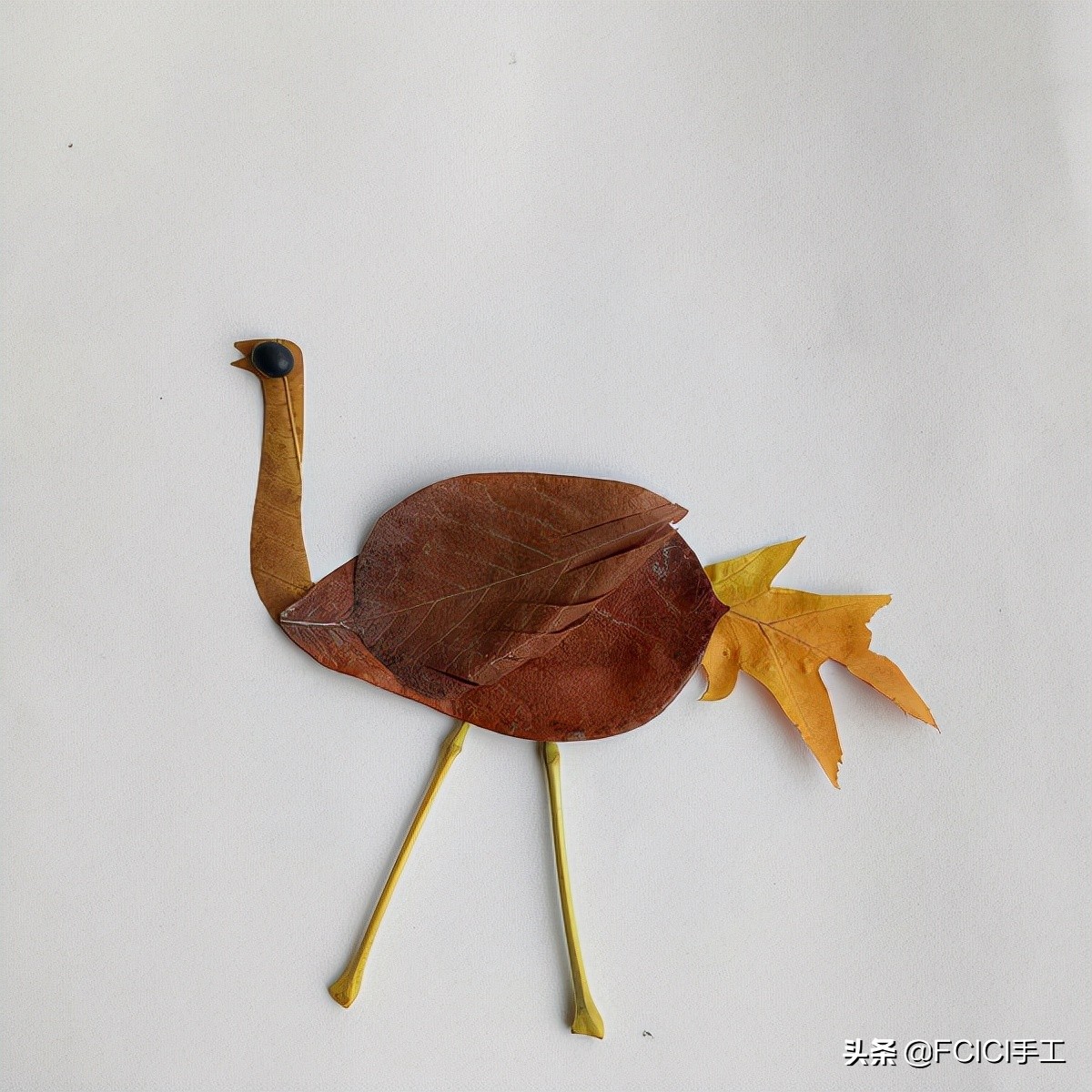 秋天落叶拼成的动物,树叶创意手工动物