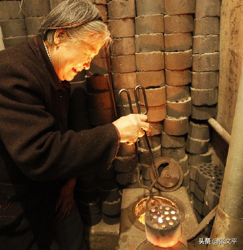 趣话煤炭（十五）：蜂窝煤的鼻祖，是汉代用来冶铁的煤饼