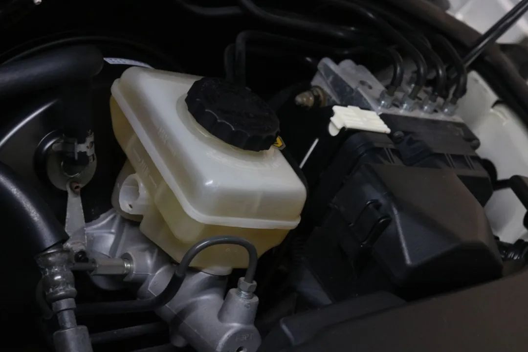 怪兽修车：翻新一辆2005年凌志LS430，当年百万经典车，满血复活