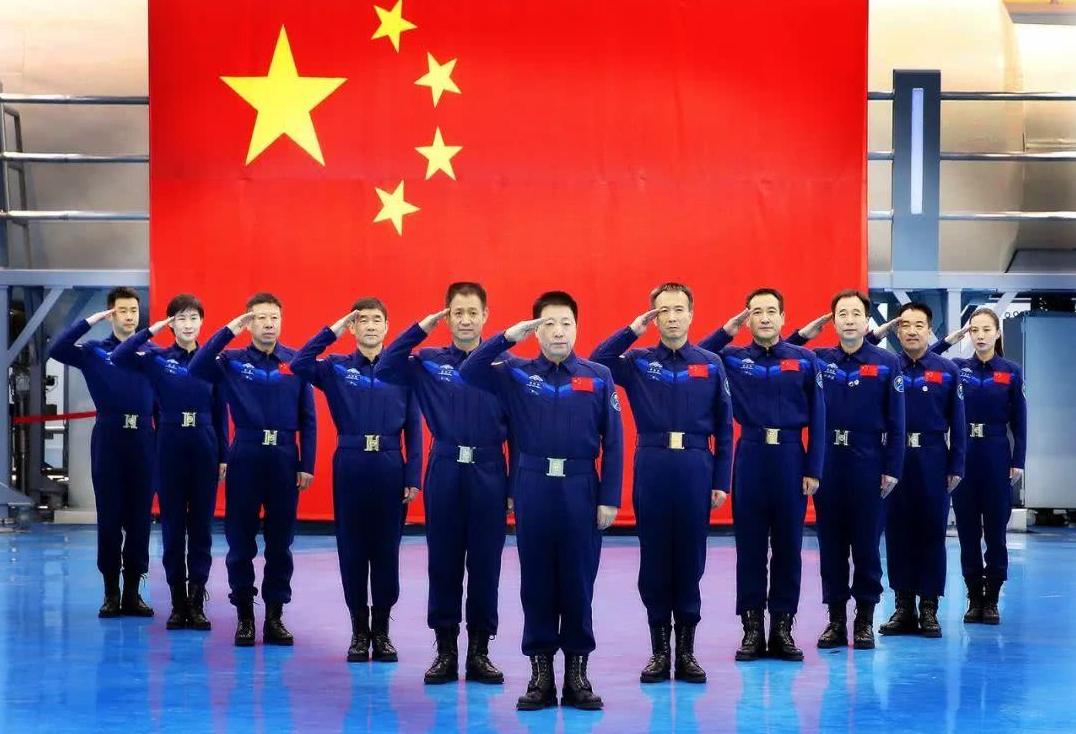 神舟12号载人航天飞船成功着陆,神舟12号载人飞船三名宇航员简介