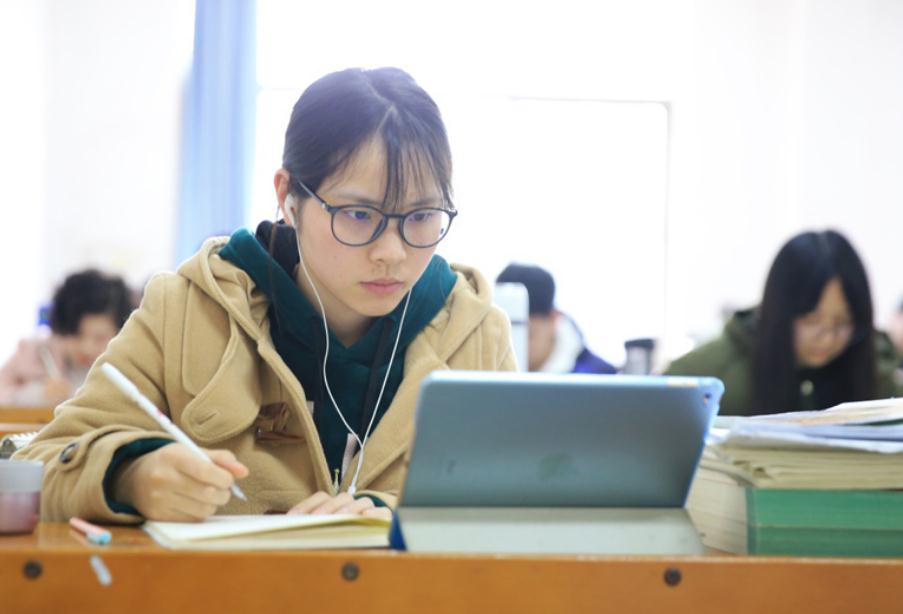 读三本大学学费一年多少,被三本大学录取能退档吗