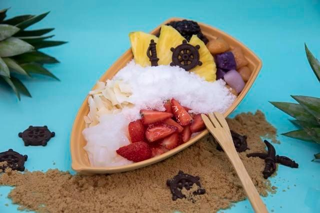 迪士尼牵手比心,上海迪士尼牵手