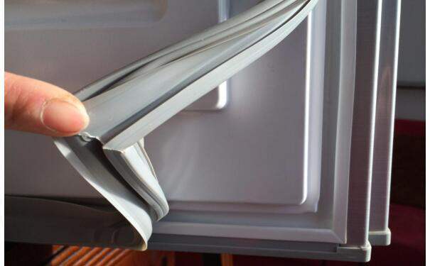 换冰箱胶条视频教程,澳柯玛冰箱胶条老化怎么办