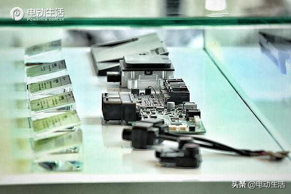 零跑t03不值得买的理由,零跑t03新老对比