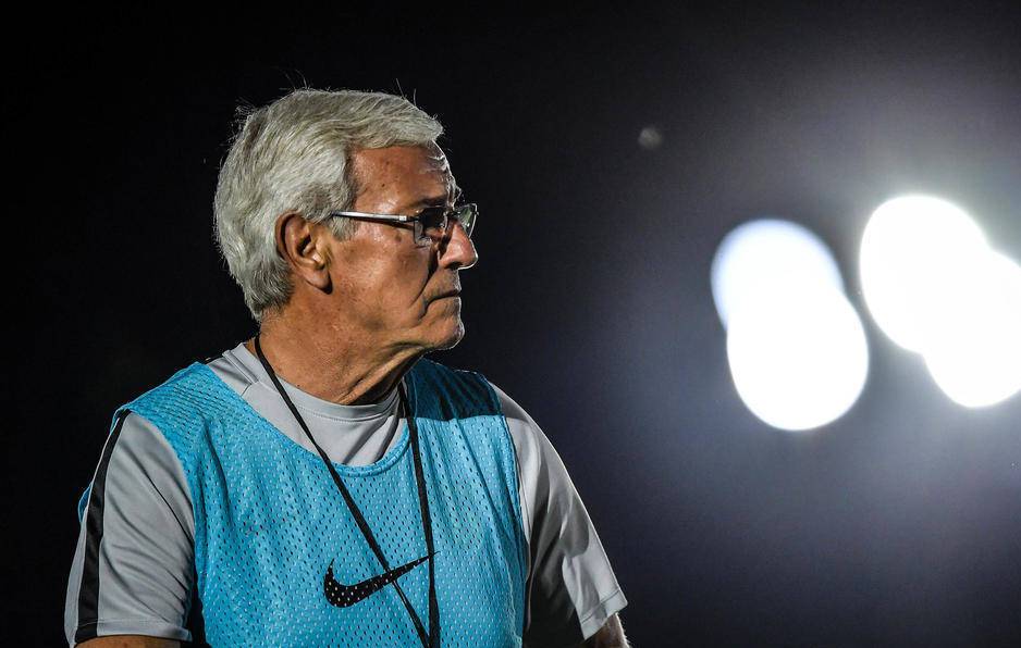 郑智落泪全集视频,郑智落泪国足视频