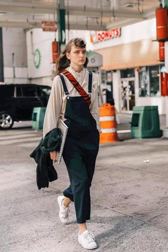 春季穿搭必备神裤,四季百搭小白裤穿搭起来太好看了