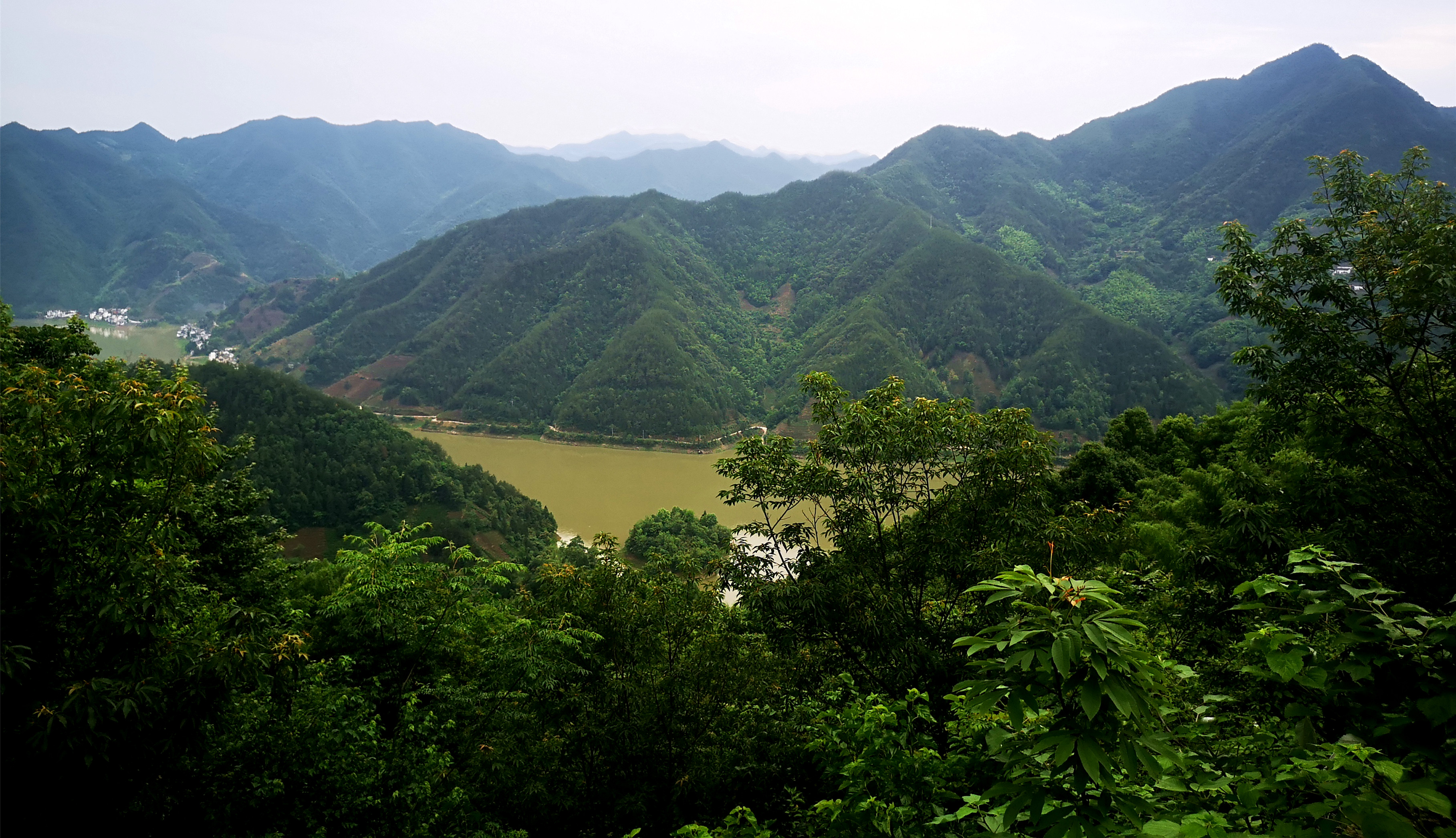 皖南川藏线惊险段视频,皖南川藏线惊险路段