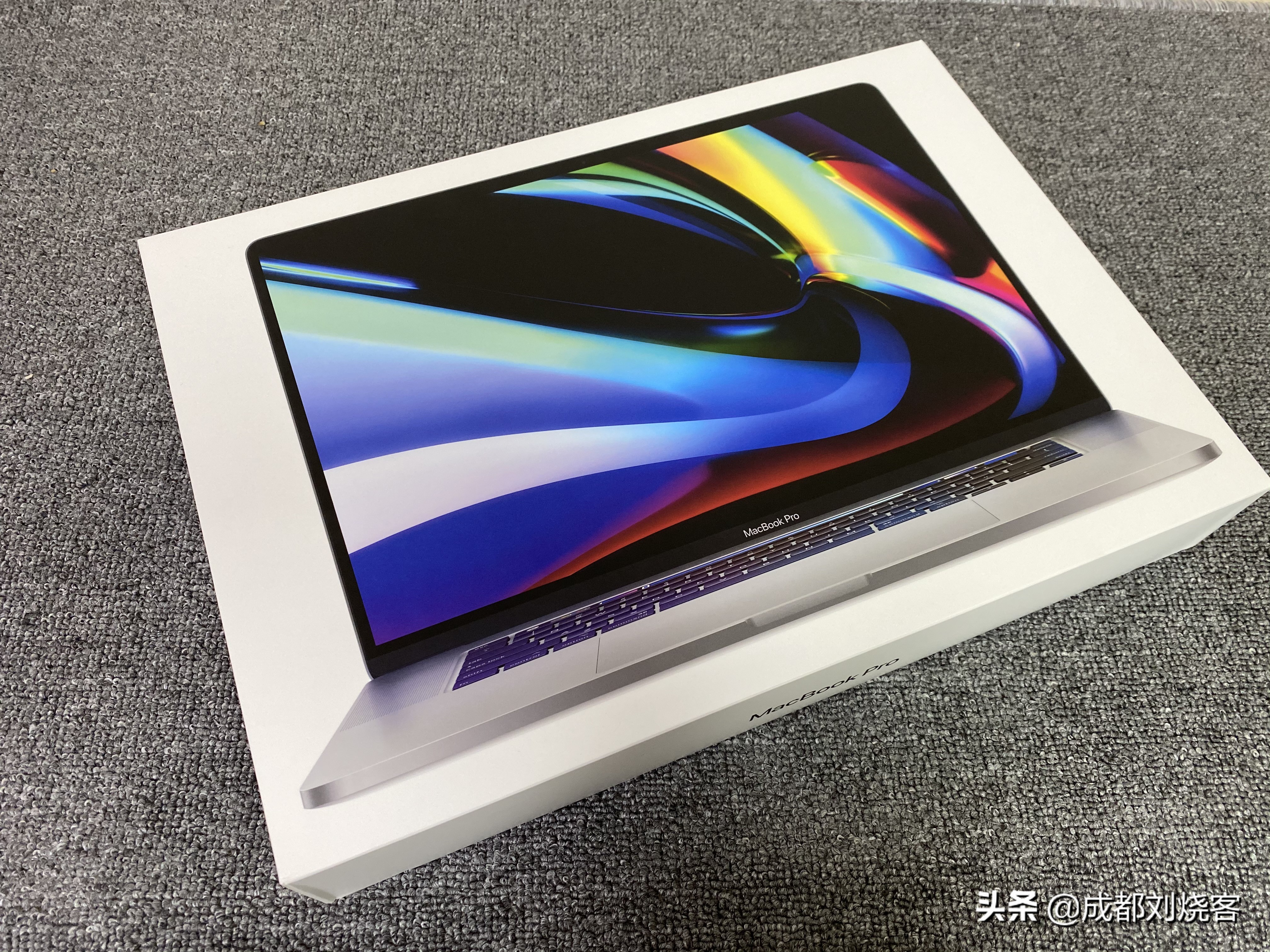 2019款MacBookPro16寸开箱+体验心得
