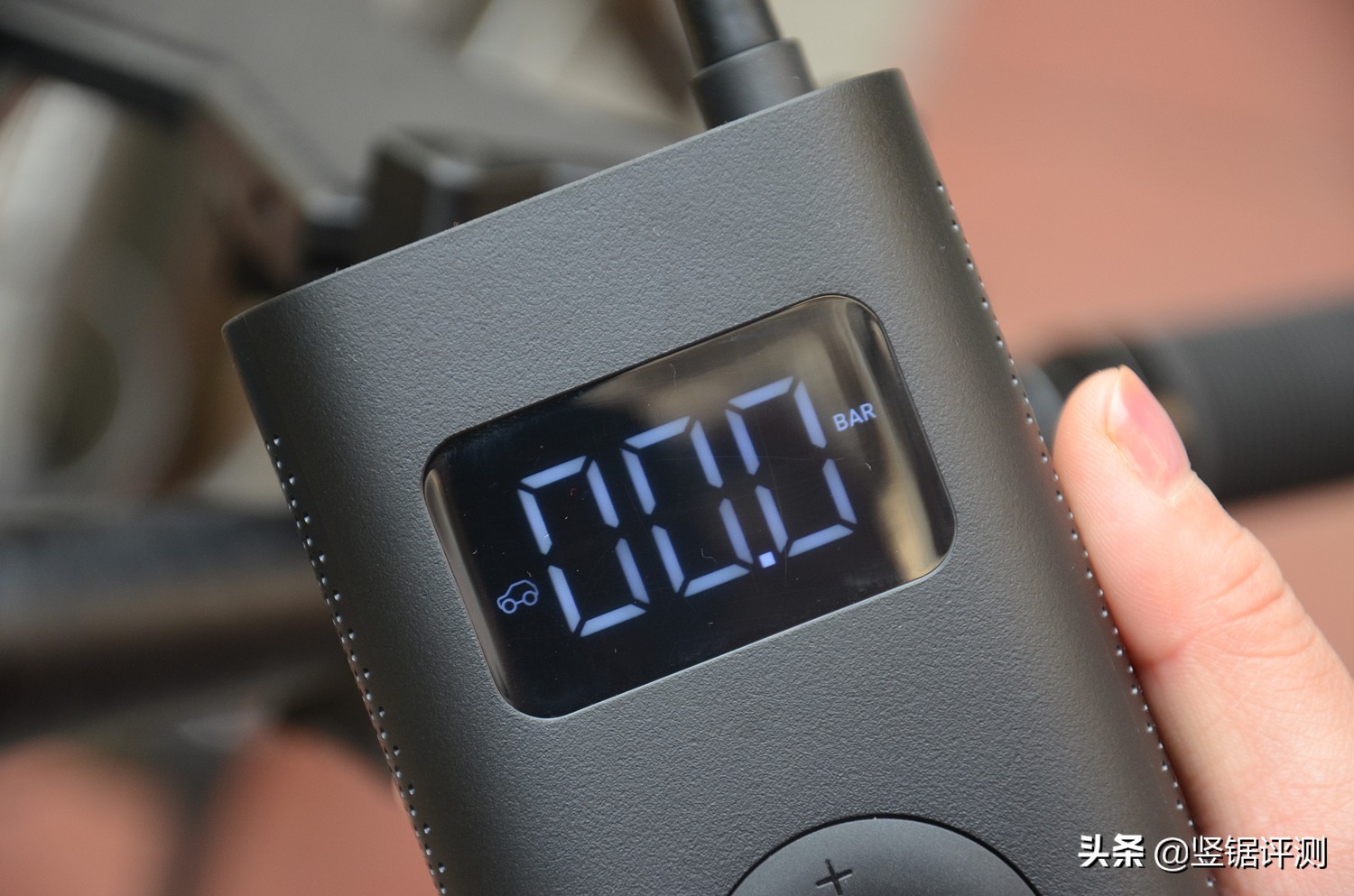 小米70迈胎压监测仪,小米充气宝测胎压
