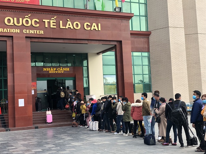 为什么越南海关专收中国人小费,越南友谊关海关收小费