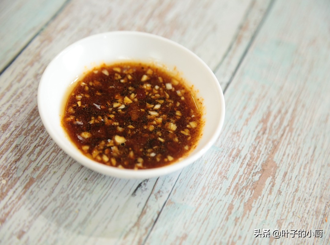 一把蔬菜，三两“秘制粉粉”，比肉还香！知道的人非常少！