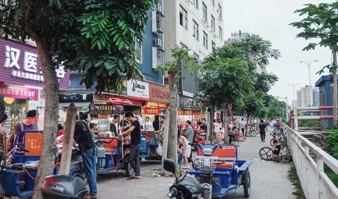 鍥烘垗杩欓噷鍝噷鏈夊ソ鐜╃殑,鍥烘垗鐮佸ご杩欓噷娴蜂笂鏄粈涔堟ˉ
