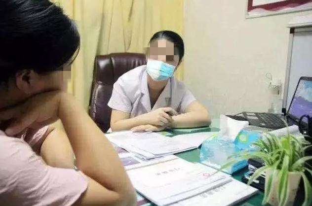 妻子生孩子发现孩子不是亲生,老婆第一次生孩子医生说是二胎