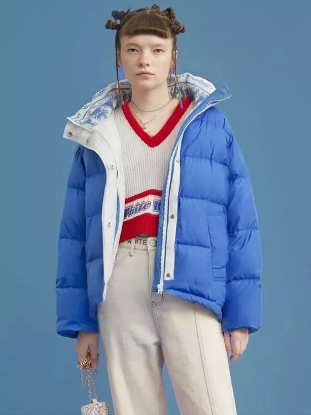 新的脑白金广告,洗脑广告鼻祖脑白金跨界出潮服