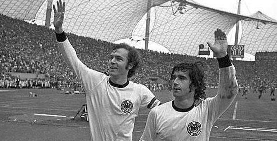 足坛十大黄金左脚第二名,天下足球十大黄金组合