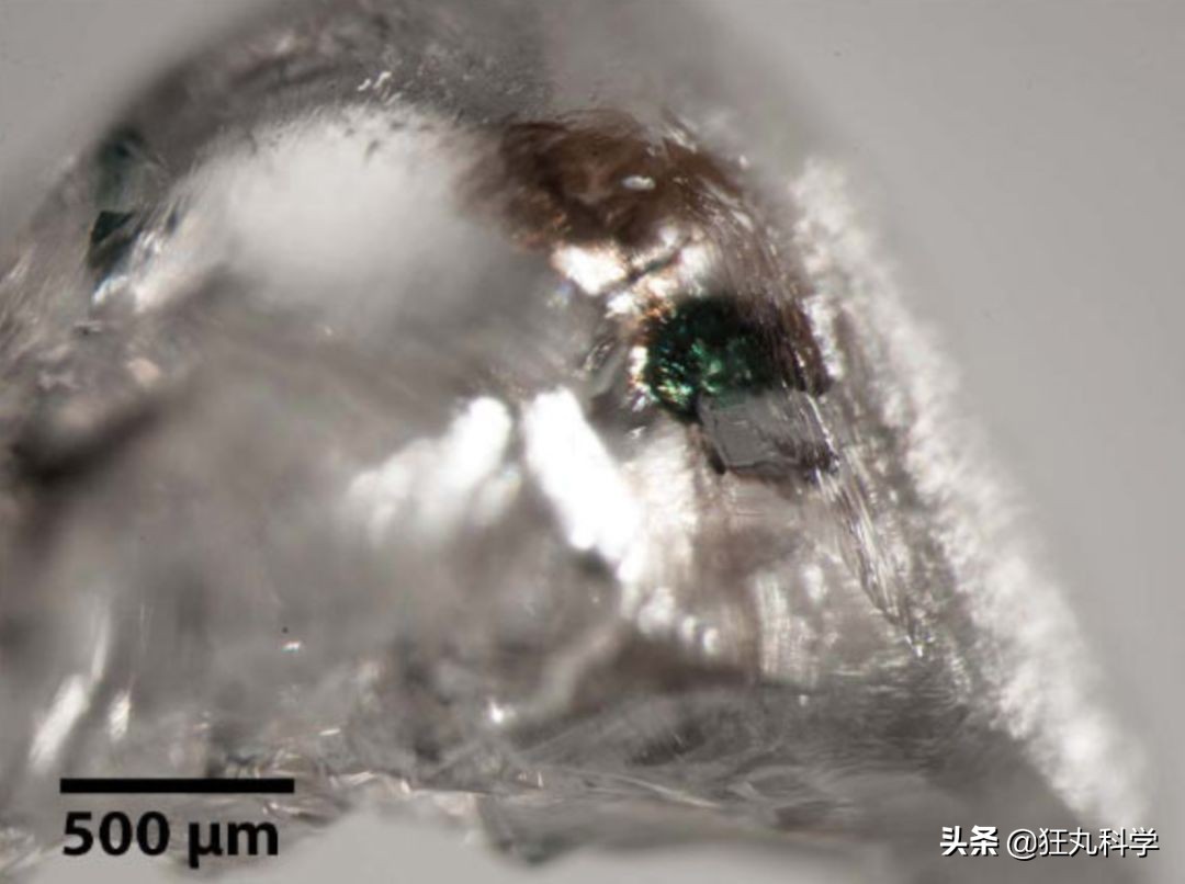 俄罗斯挖出中国国宝,俄罗斯矿坑挖出钻石为何不挖了