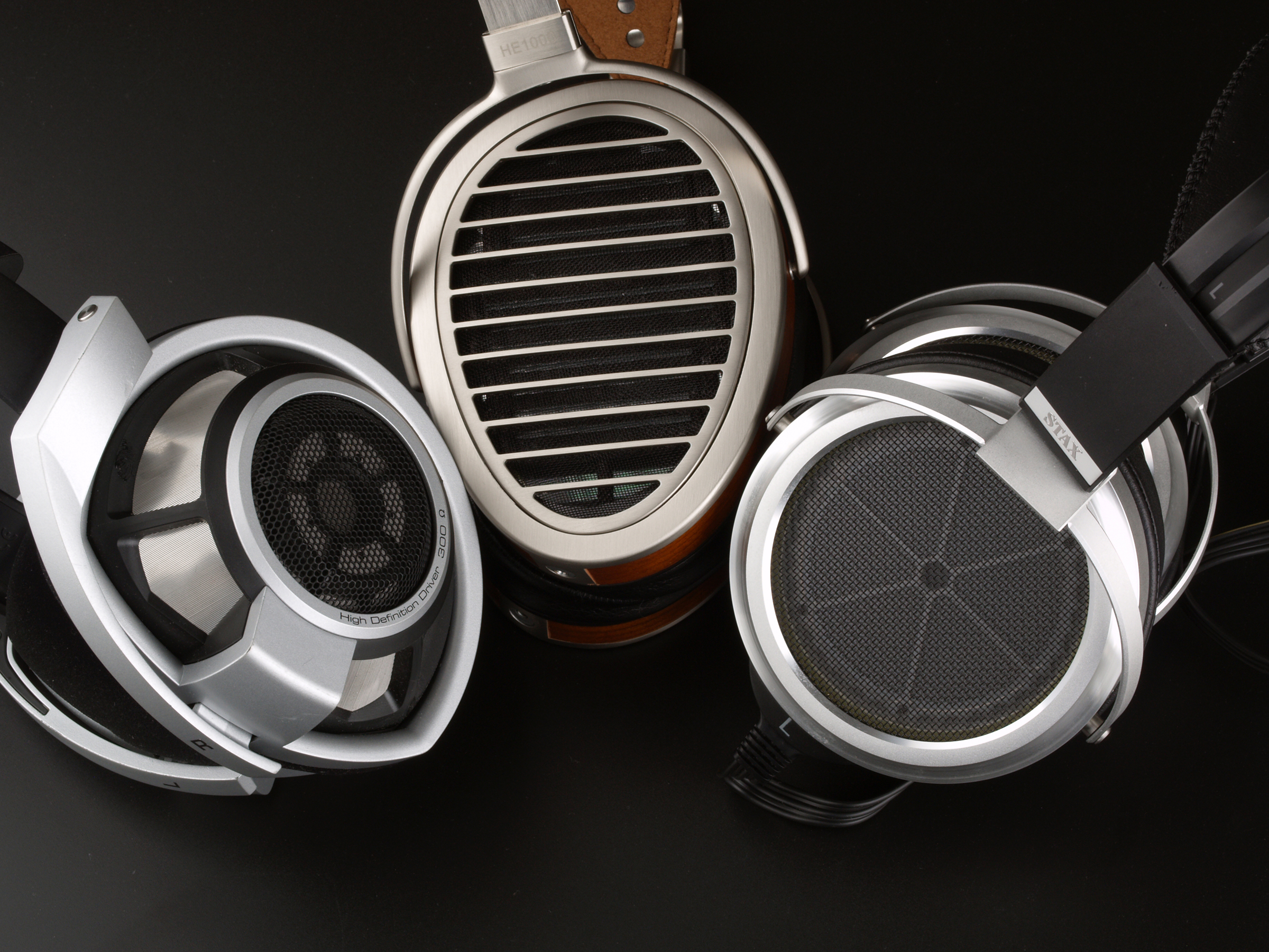 耳机哪种振膜音质好,耳机振膜尺寸大小与音质的影响