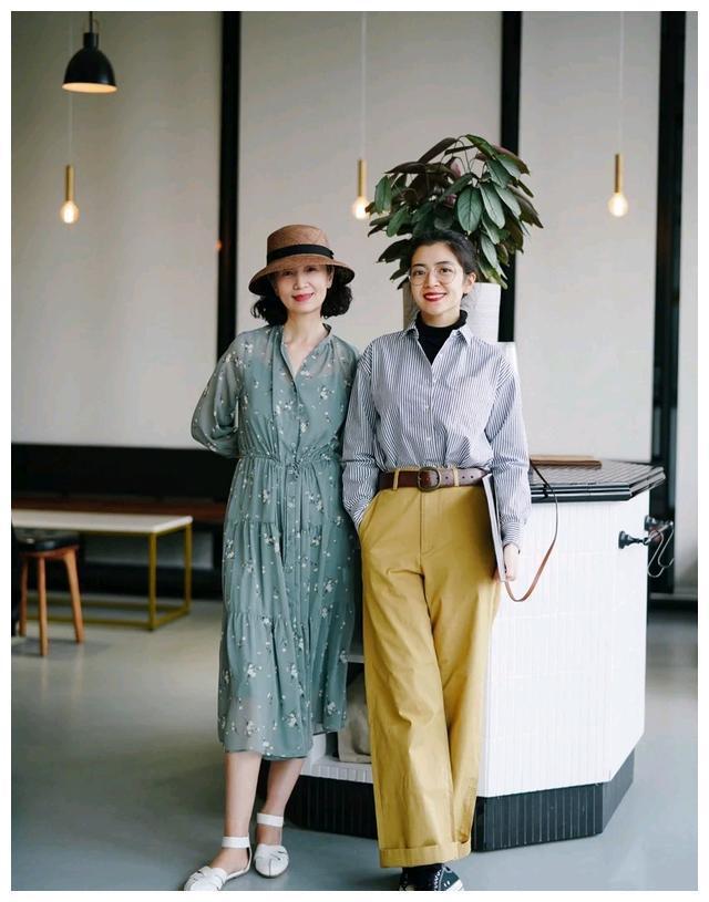 矮个子穿长裙的长度如何显高,紧身长裙小个子显高显瘦