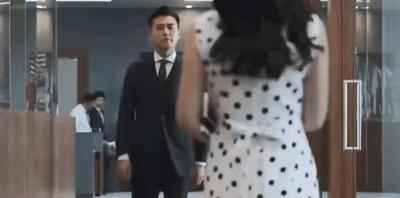 与全球著名富二代恋爱,连续8年入选世界百美,她到底有多厉害?