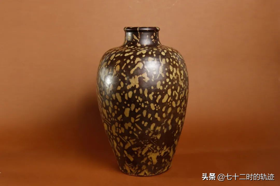 瓷器拍卖会现场视频,拍卖史上最高成交价瓷器