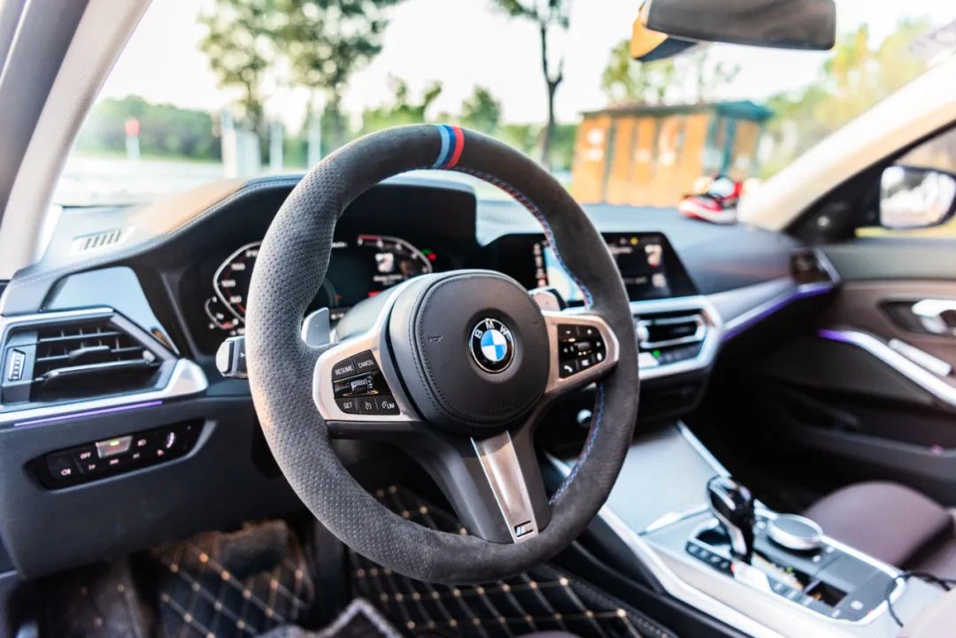 宝马325li实际油耗多少,宝马325li曜夜运动版油耗