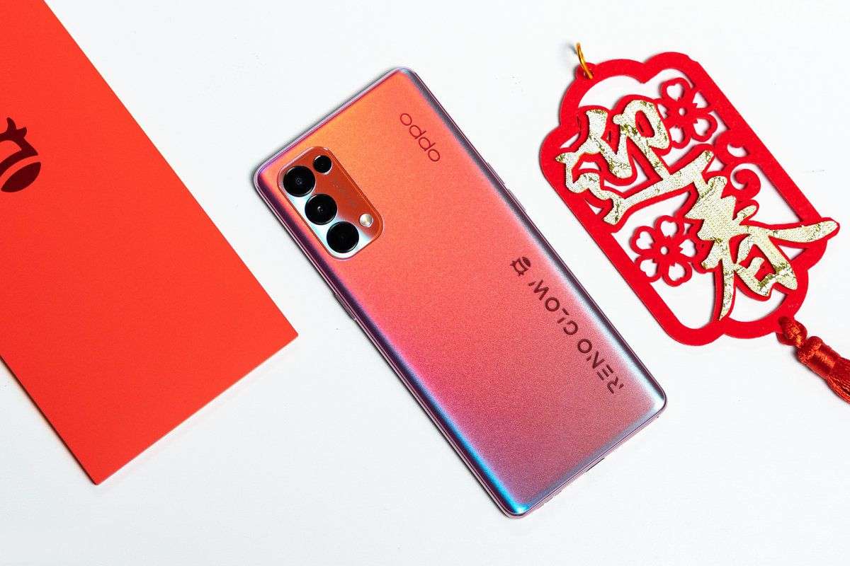 别再为情人节送礼发愁，这几个科技爆款不会出错