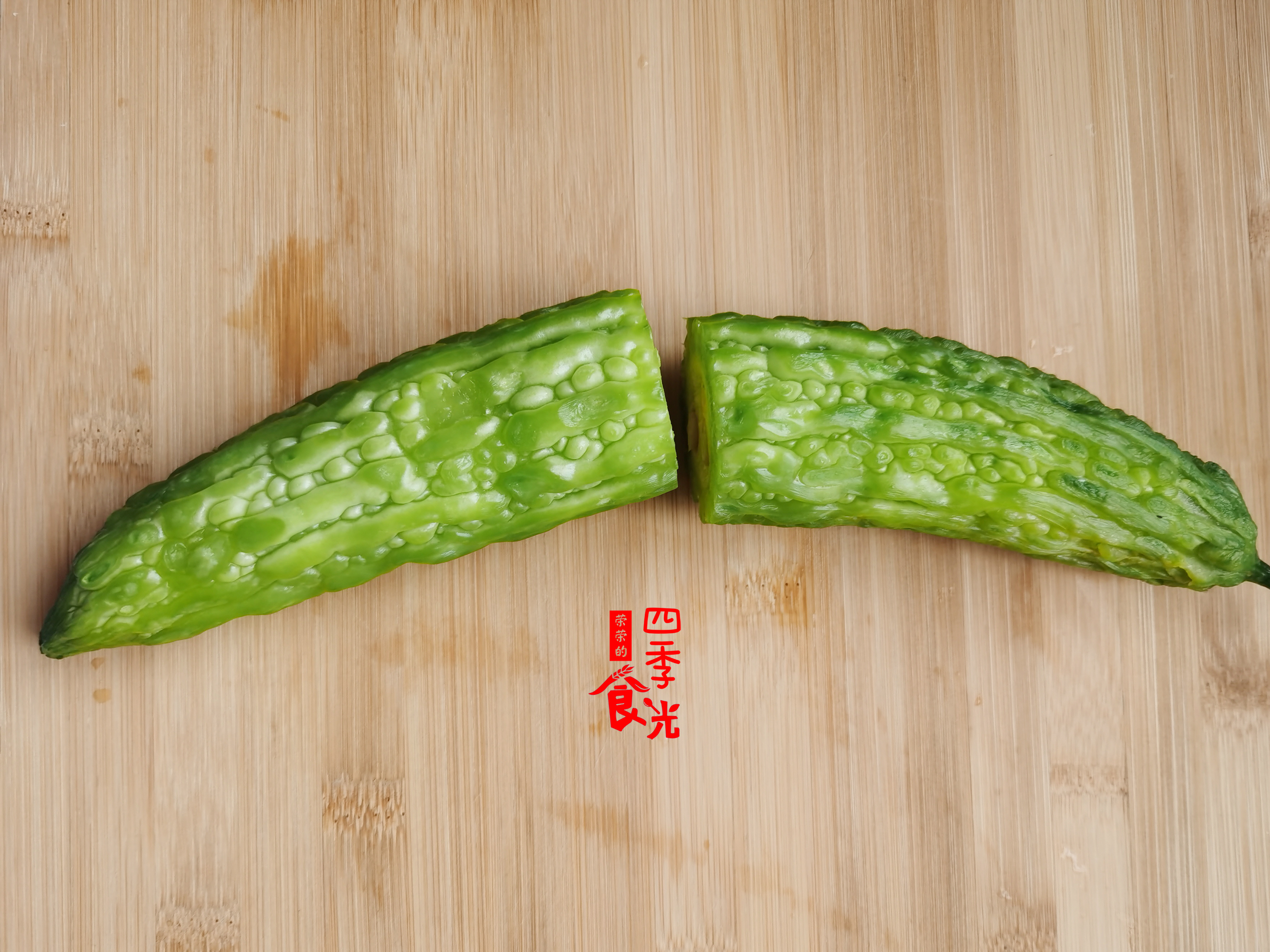 减脂期苦瓜这样做，低脂无油健康，做法还简单