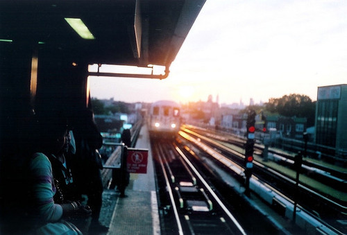 离别时应该送什么,离别的时候送礼物合适吗