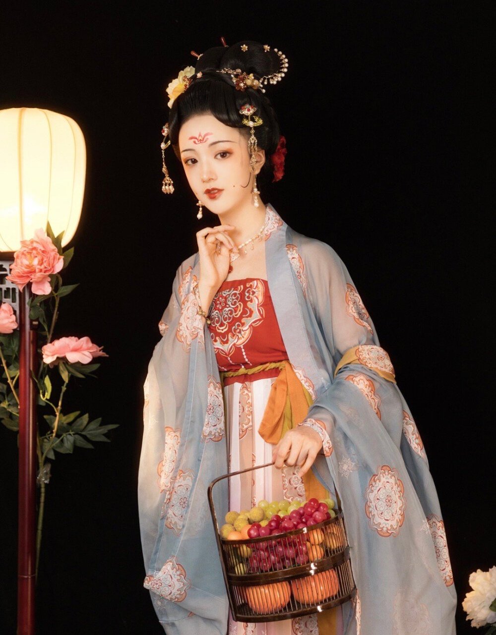 汉服与现代服饰不一样的地方,汉服是现代服装