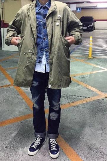 今天余文乐老师要为你们上一堂军装搭配课,答应我要好好学习哟!