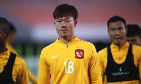 郭靖不在恒大新赛季计划之内绿城有望得到这位年轻小将