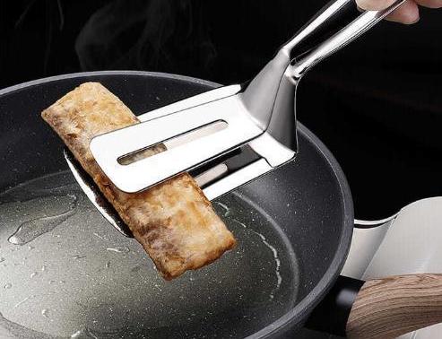 电锅不粘锅煎鸡蛋放油吗,鸡蛋怎样煎才能煎得完整两面金黄