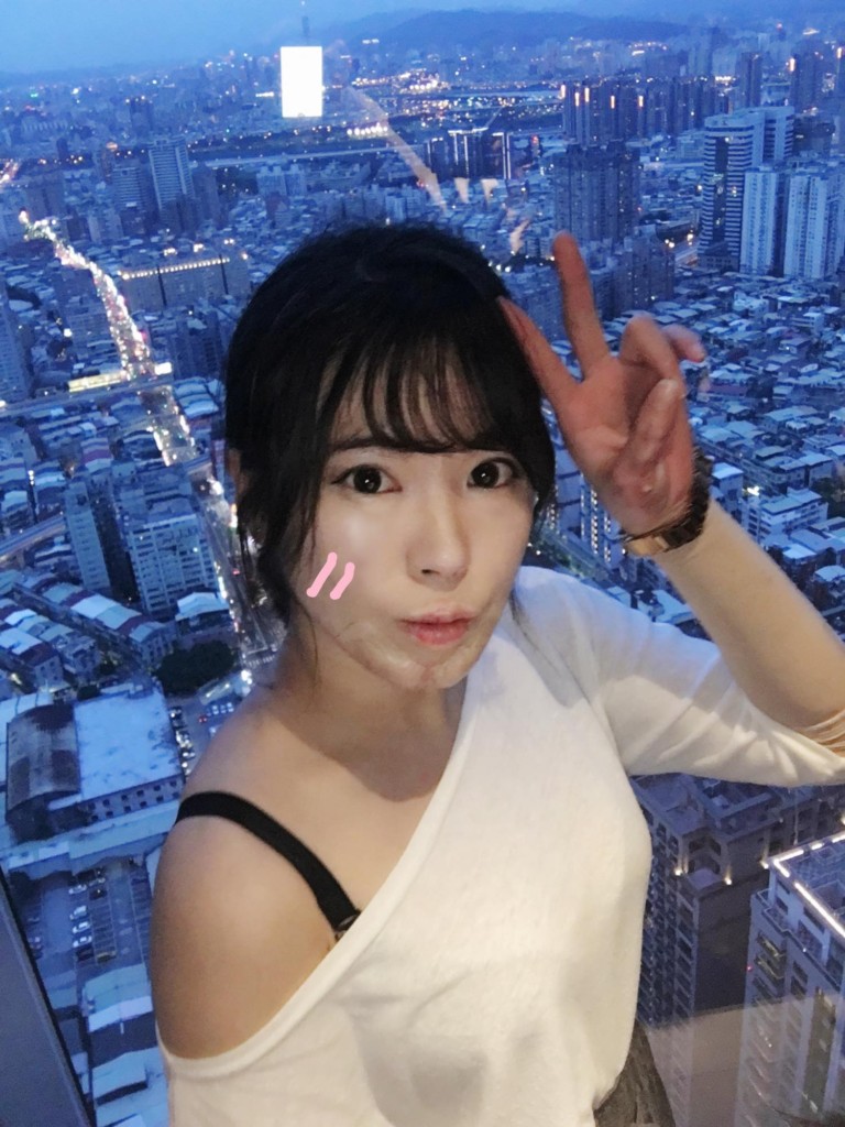 24岁正妹护理师因毁容曾想自杀，但现在立志重生回归