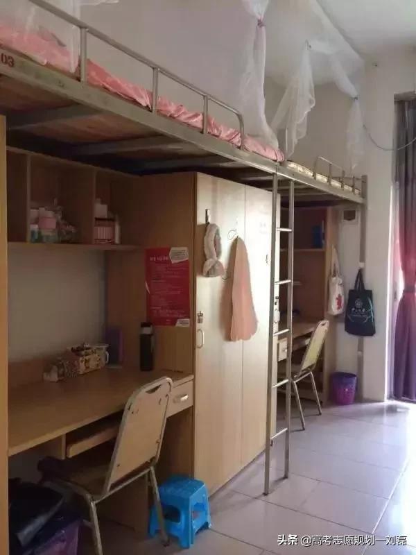 国内最奢侈的大学寝室你羡慕不,中国哪些大学宿舍好看