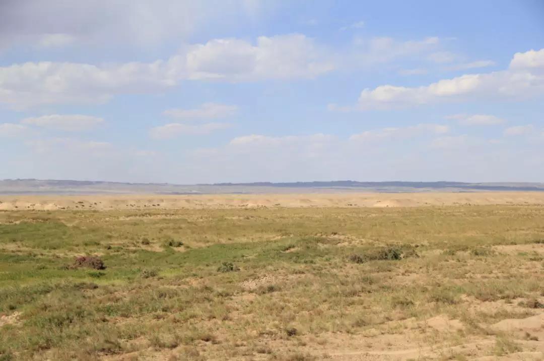 甘肃敦煌什么地方有沙金,敦煌莫高窟在甘肃的什么地方