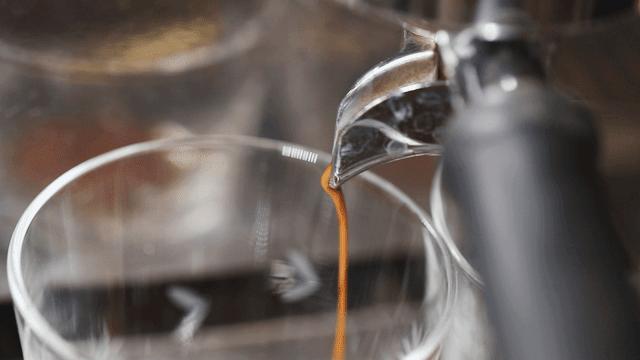 岭南天地的「不务正业」咖啡店，专出“渣男渣女”