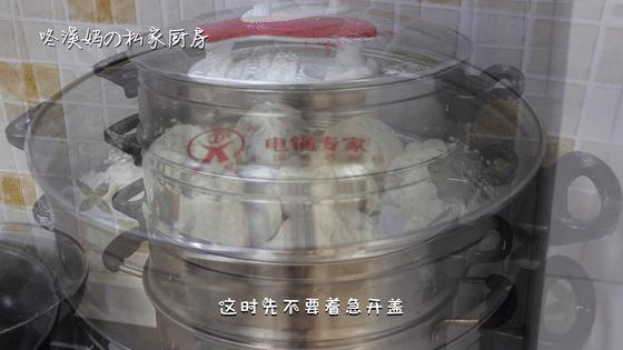 全民热爱的小笼包，肉馅浓香，皮不塌陷的秘密就在这个视频里