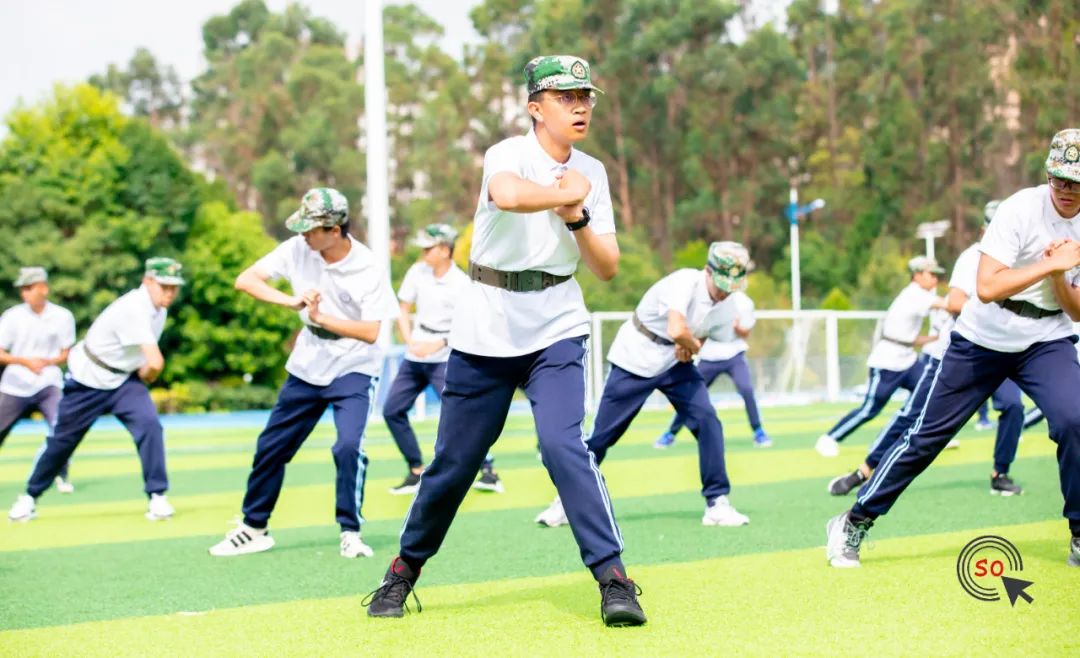 闈掓槬椋炴壃鍐涜,闈掓槬鏃犵晱鎵竼璧疯埅鍐涜鍦嗘弧钀藉箷