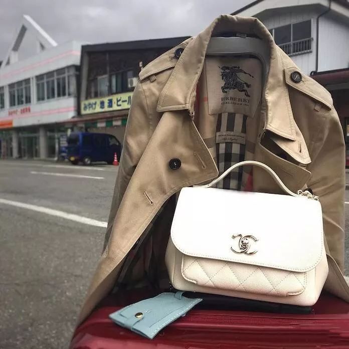 lv和chanelysl (ysl niki与lv邮差包哪个值得入手)