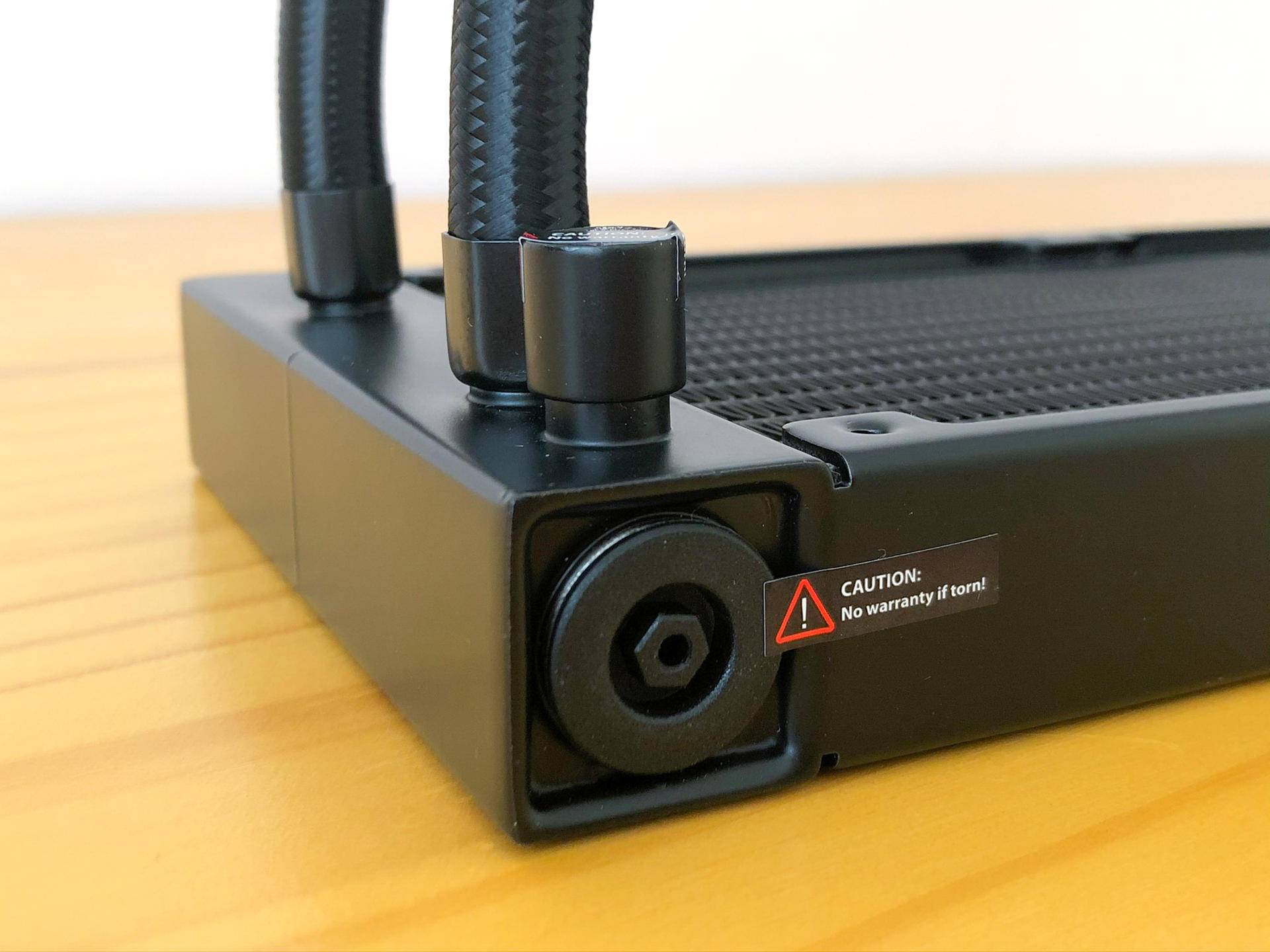 水冷散热器比风冷散热器贵多少,九州风神堡垒240v2cpu水冷散热器