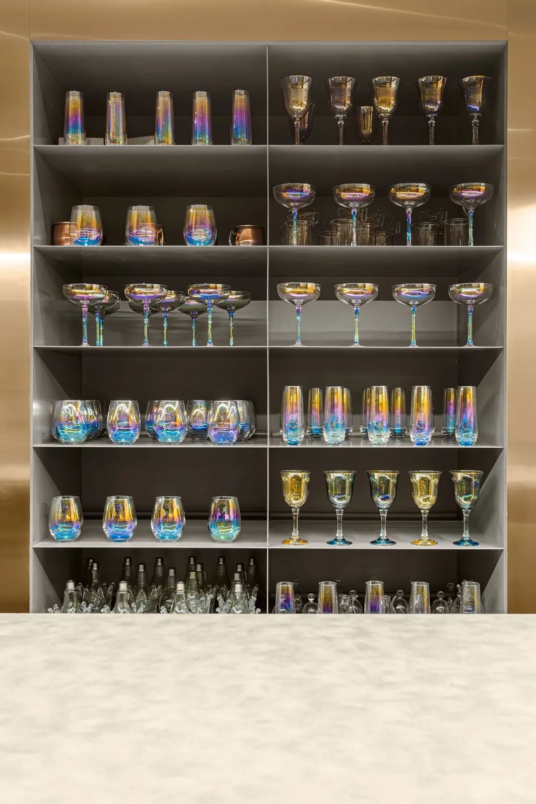 小而美的美容院设计方案,现代极简轻奢美容院设计案例