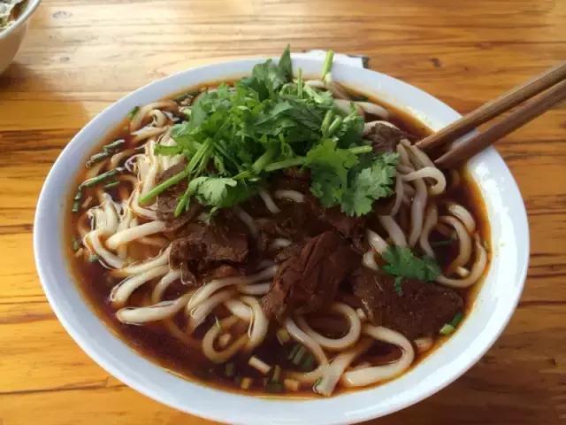 安徽各地方美食,安徽美食排行榜前十名徽菜