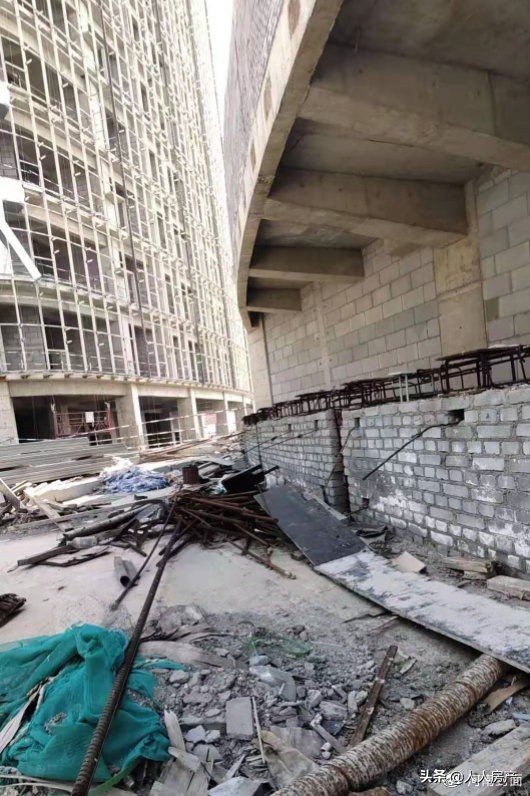 清华城房子烂尾怎么办,清华城烂尾楼现状