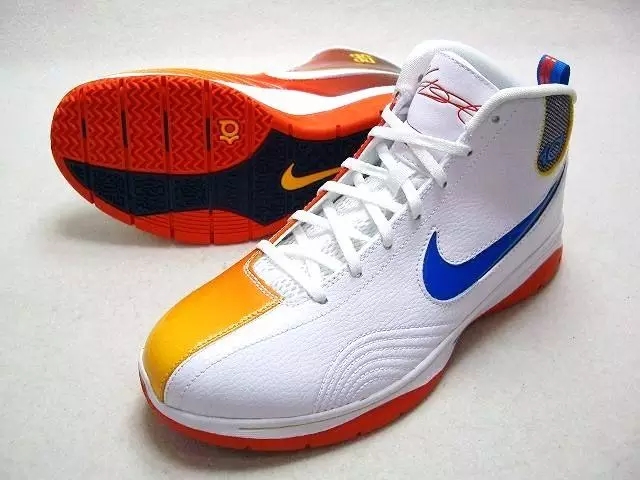 杜兰特受伤的脚为什么那么瘦,杜兰特的脚大了一些