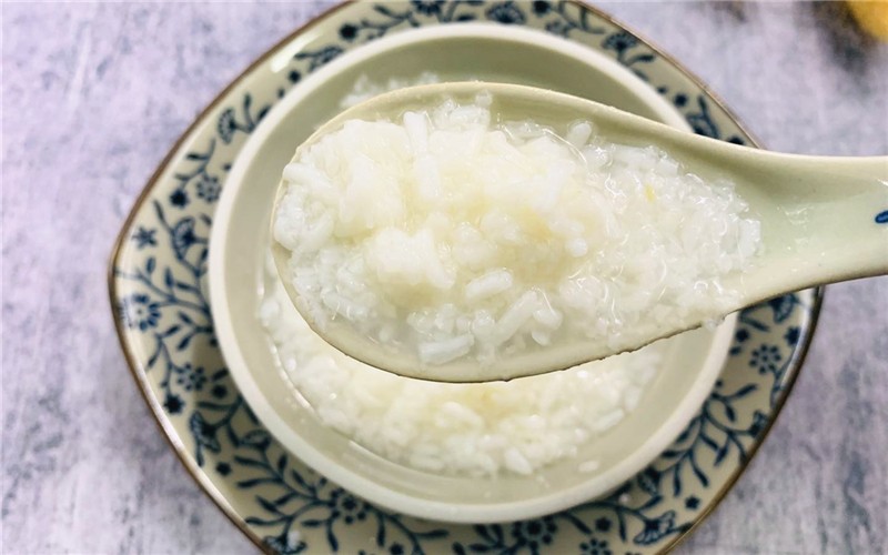 米酒怎样才正宗,米酒不用糯米的家常做法