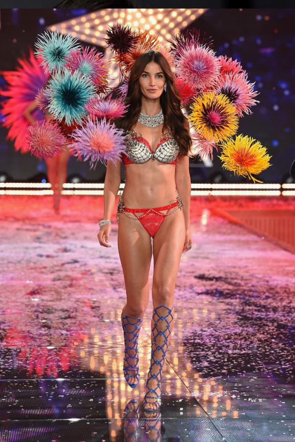 维密最贵胸罩,维密胸罩造价100万